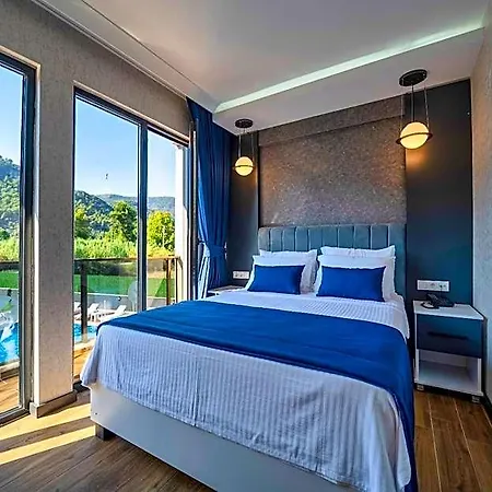 فندق The Halcyon